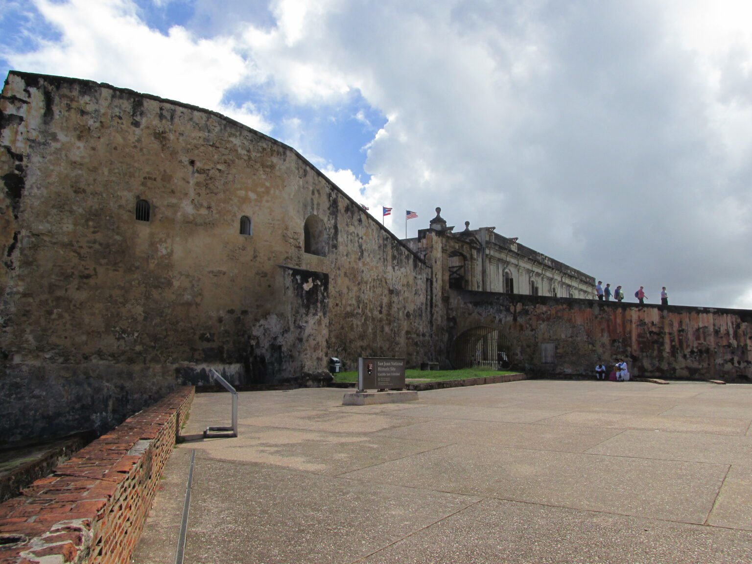 la entrada del Castillo San Cristóbal en el Viejo San Juan