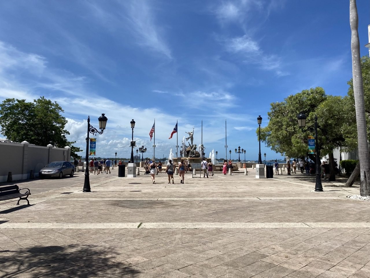 el paseo de la princesa y la fuente raíces